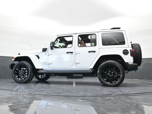 Used 2022 Jeep Wrangler Unlimited Sahara w/ Safety Group image 66