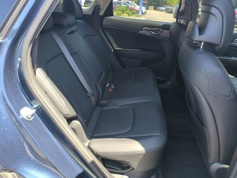 Used 2023 Kia Sportage EX AWD/4WD image 30