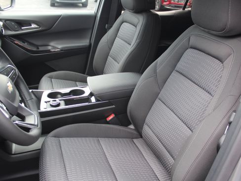 New 2027 Chevrolet Equinox LT FWD image 9