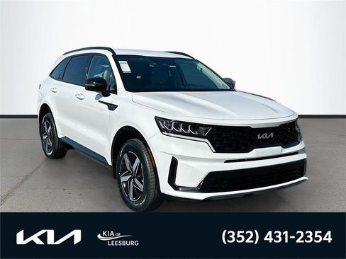 Used 2023 Kia Sorento S FWD image 1