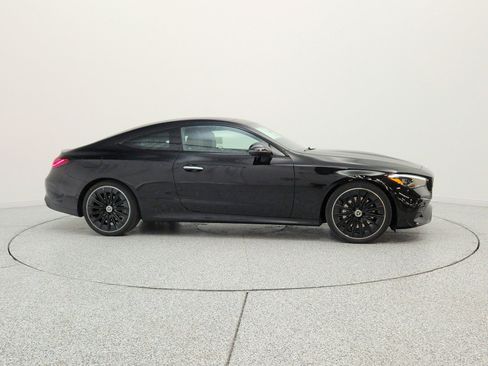 New 2026 Mercedes-Benz CLE 300 4MATIC Coupe image 4