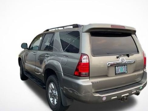 Used 2006 Toyota 4Runner SR5 image 7