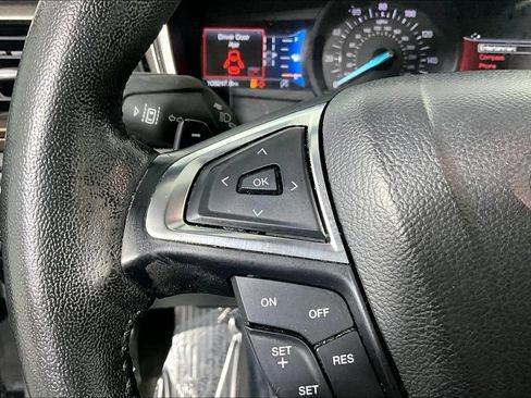 Used 2019 Ford Fusion SEL FWD image 17