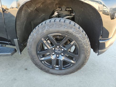 Used 2022 Chevrolet Silverado 1500 LT Trail Boss w/ Safety Package image 9