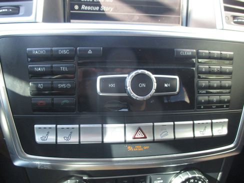 Used 2015 Mercedes-Benz ML 350 4DR ML350 4matic image 18