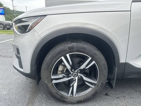 Used 2023 Volvo XC40 B5 Core w/ Convenience Package AWD/4WD image 21