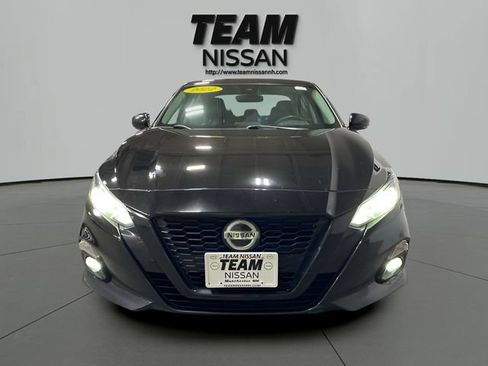 Used 2022 Nissan Altima 2.5 SR w/ Midnight Edition Package AWD/4WD image 2
