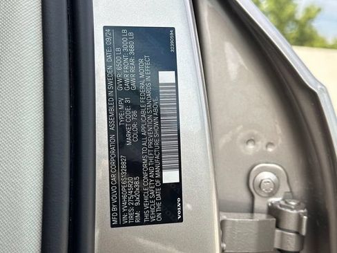 Certified 2025 Volvo XC90 T8 Plus w/ Protection Package AWD/4WD image 35
