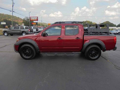 Used 2019 Nissan Frontier SV image 1