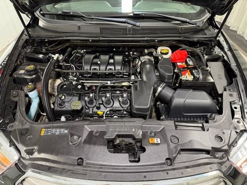 Used 2018 Ford Taurus SEL w/ Equipment Group 201A AWD/4WD image 25