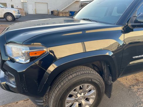 Used 2019 Toyota Tacoma SR5 RWD image 10