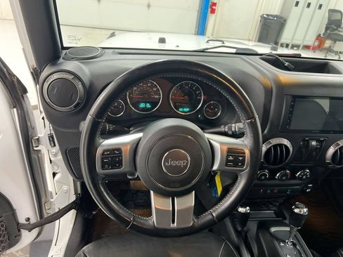 Used 2017 Jeep Wrangler Sport AWD/4WD image 11