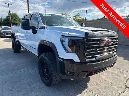 Used 2025 GMC Sierra 2500 AT4X AWD/4WD image 1