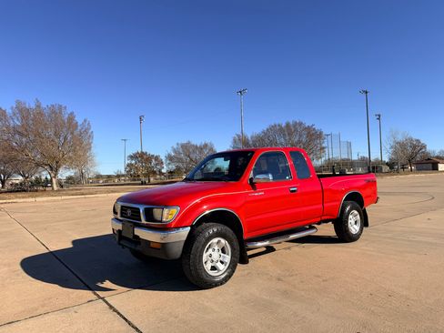 Used 1997 Toyota Tacoma SR5 image 3