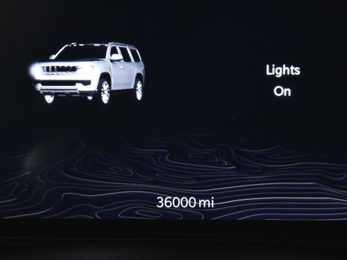 Used 2022 Jeep Wagoneer Series III w/ Premium Group I image 21