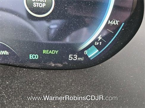 Used 2025 Genesis Electrified GV70 w/ Prestige Package image 30