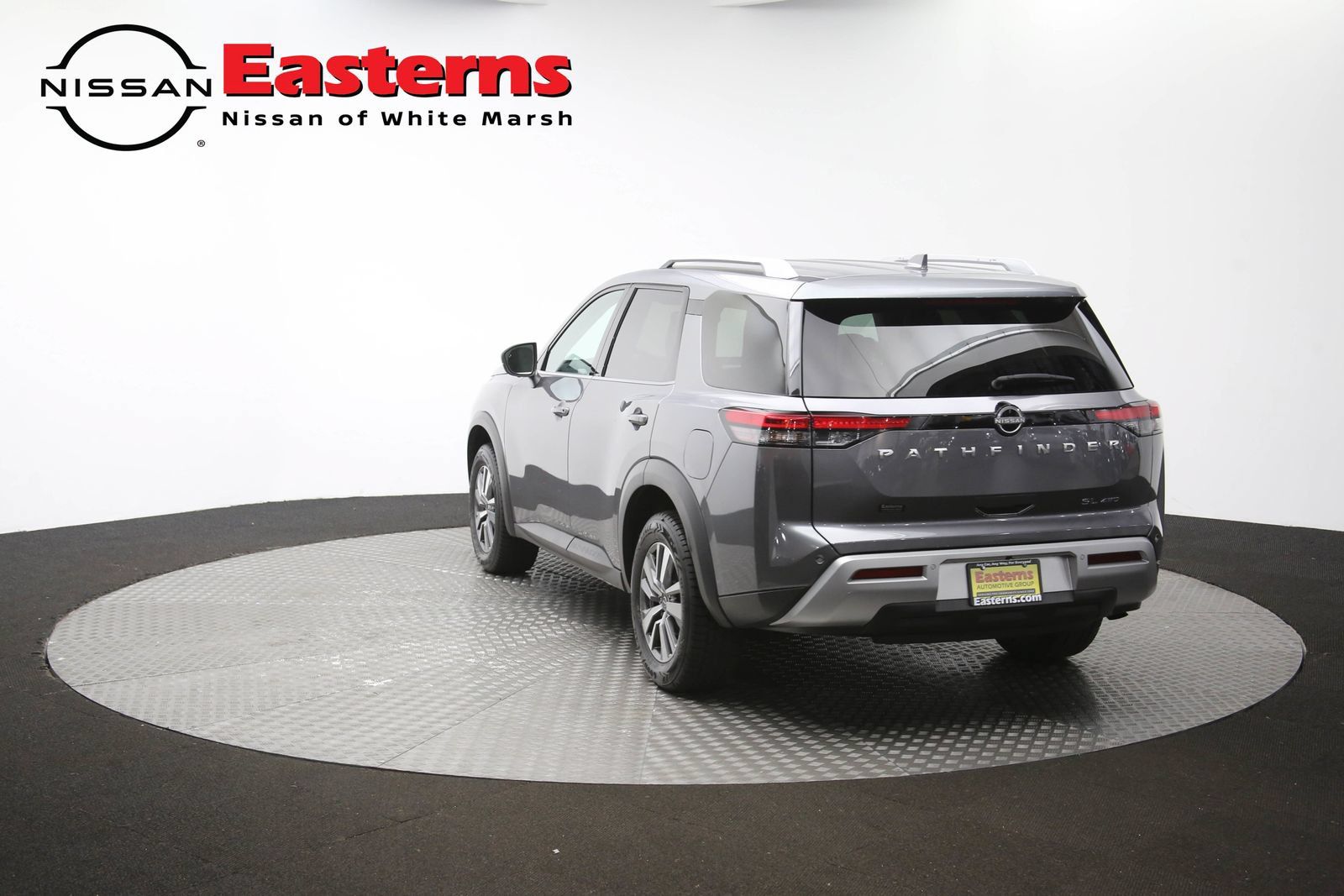 Used 2022 Nissan Pathfinder SL AWD/4WD image 66