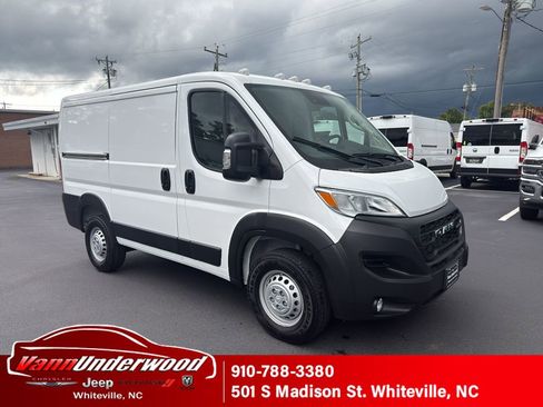 New 2025 RAM ProMaster 1500 w/ Convenience Group image 1