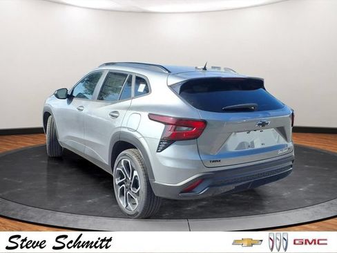 New 2026 Chevrolet Trax RS w/ Sunroof Package FWD image 3
