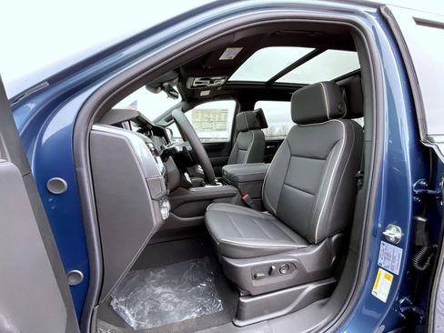 New 2026 GMC Yukon XL Elevation w/ Elevation Premium Package AWD/4WD image 10