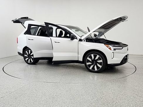 New 2026 Volvo EX90 Ultra AWD/4WD image 10