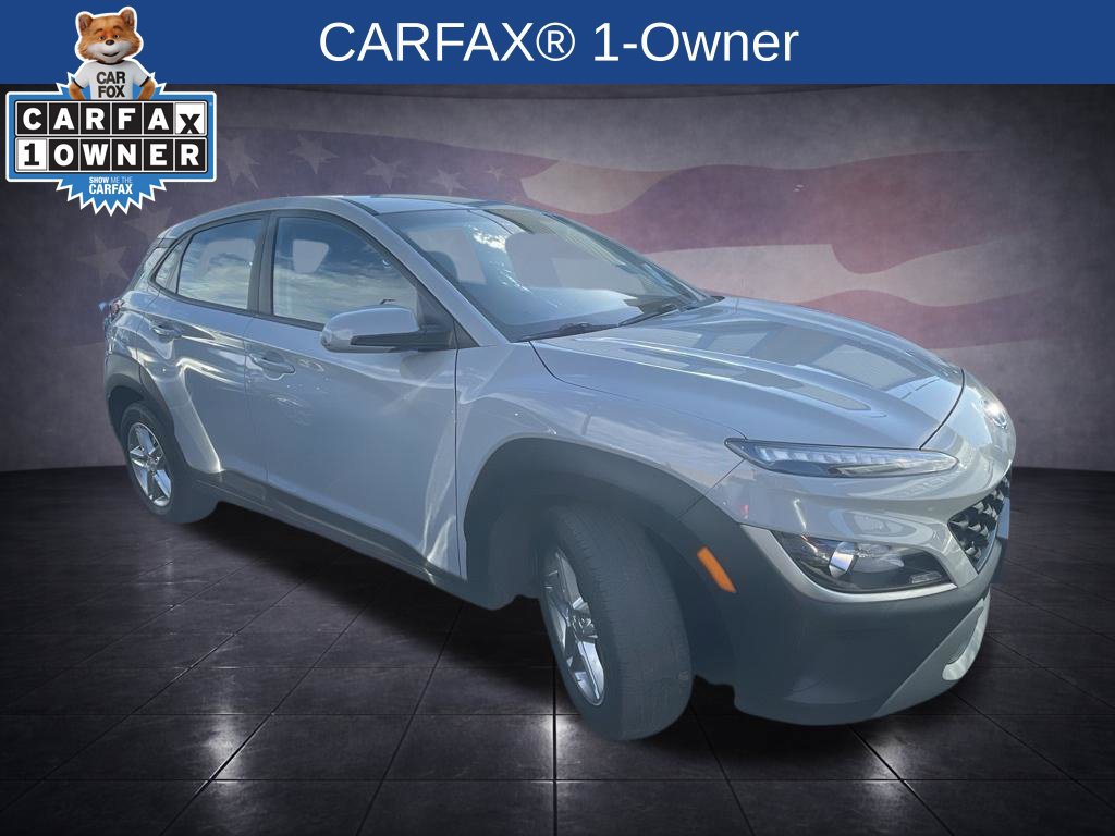 Used 2023 Hyundai Kona SE FWD image 2