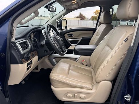 Used 2016 Nissan Titan SL image 25