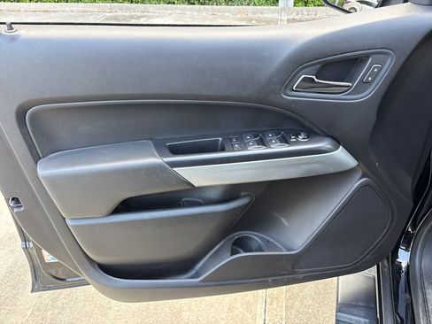 Used 2017 Chevrolet Colorado LT w/ LT Convenience Package AWD/4WD image 14
