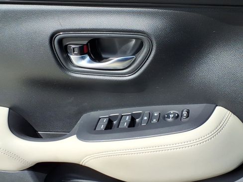 Used 2023 Honda HR-V LX image 30