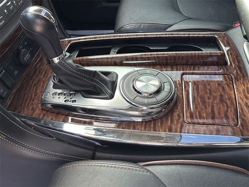 Used 2020 Nissan Armada SL w/ Premium Package image 33