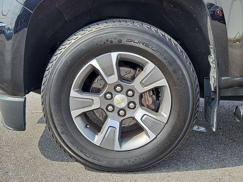 Used 2016 Chevrolet Colorado Z71 AWD/4WD image 36