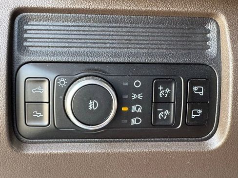 Used 2025 Ford F250 King Ranch w/ Chrome Package image 34