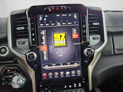 Used 2019 RAM 1500 Laramie AWD/4WD image 10