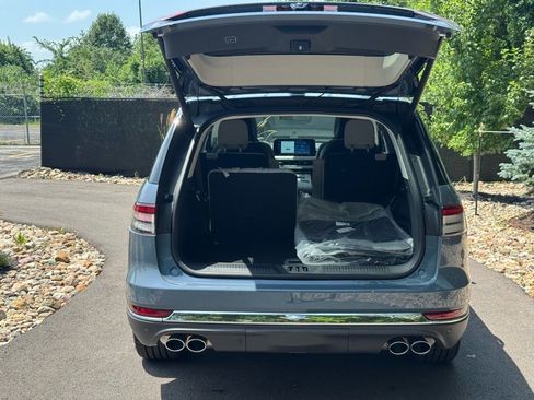 New 2025 Lincoln Aviator Reserve w/ Equipment Group 201A image 16