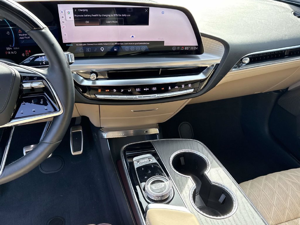 Certified 2026 Cadillac Lyriq Signature Luxury w/ Nappa Leather Package AWD/4WD image 9