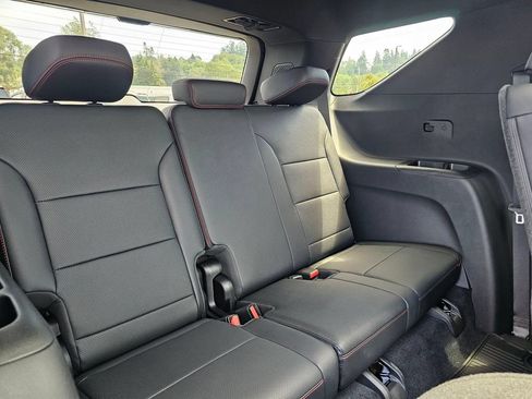 Used 2026 Chevrolet Traverse RS w/ LPO, Floor Liner Package AWD/4WD image 14