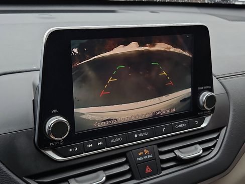 Certified 2022 Nissan Altima 2.5 SV w/ SV Premium Package image 18