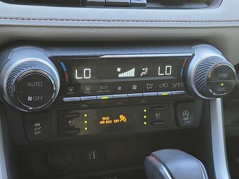 Used 2024 Toyota RAV4 Limited w/ Advanced Technology Package image 30