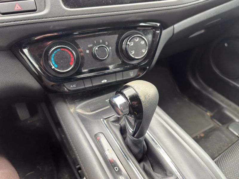 Used 2019 Honda HR-V LX image 14