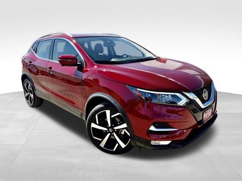 Certified 2022 Nissan Rogue Sport SL w/ Premium Package AWD/4WD image 1