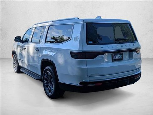 Used 2023 Jeep Wagoneer L 4WD w/ Premium Group I image 8