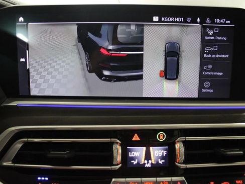 Used 2021 BMW X7 M50i w/ Dynamic Handling Package AWD/4WD image 52