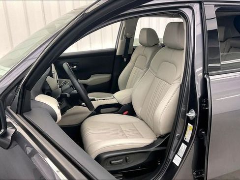 Certified 2026 Honda HR-V EX-L image 8