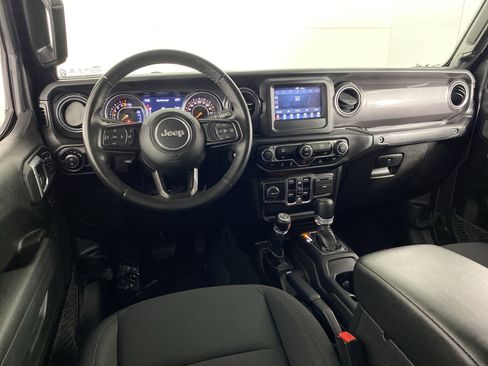 Used 2022 Jeep Gladiator Sport image 35