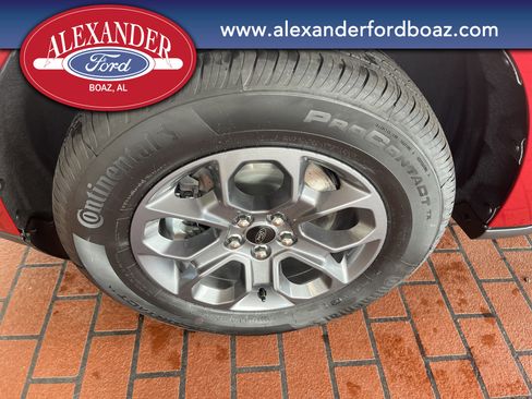 New 2025 Ford Maverick XLT w/ XLT Luxury Package image 9