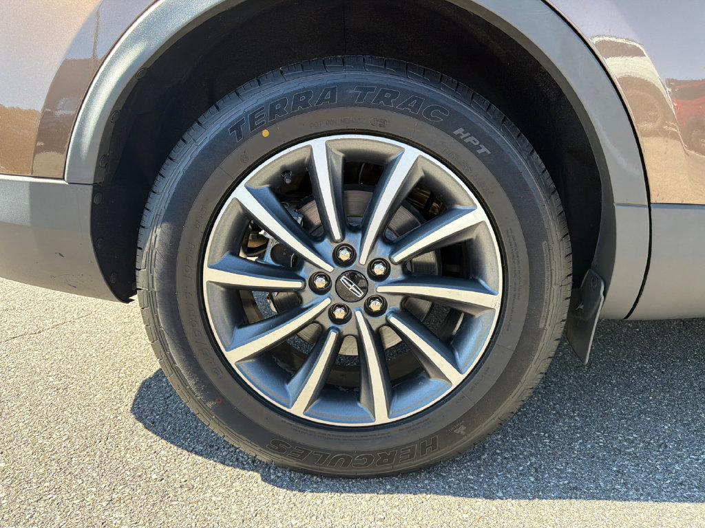 Used 2022 Lincoln Nautilus FWD image 17