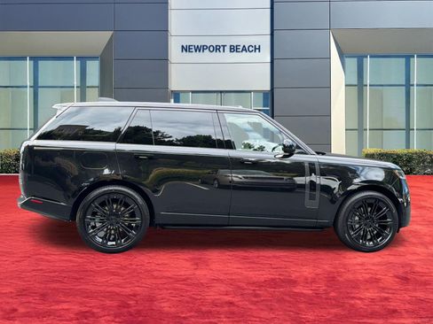 New 2026 Land Rover Range Rover Long Wheelbase SE image 9