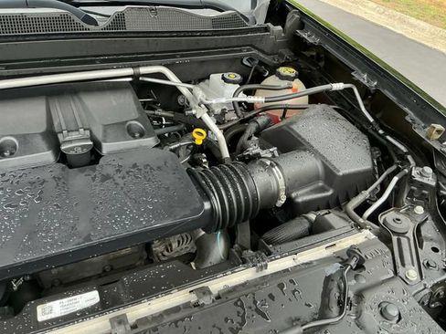 Used 2023 Chevrolet Colorado LT w/ LT Convenience Package II AWD/4WD image 19