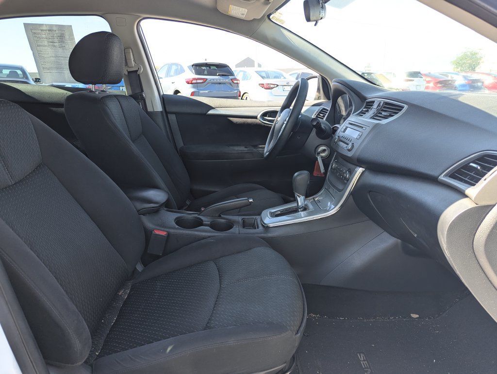 Used 2014 Nissan Sentra SR FWD image 30