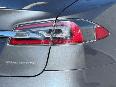 Used 2019 Tesla Model S 100D image 26